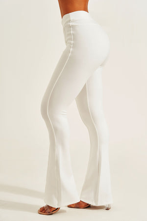 Calça Comfort Office Flare Off White