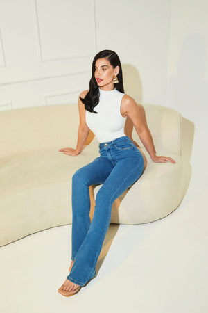 Calça Jeans Modeladora Flare Clássica Cós Super Alto