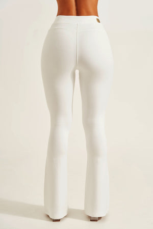 Calça Comfort Office Flare Off White