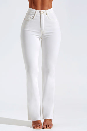 Calça Jeans Modeladora Off White Reta Cós Alto