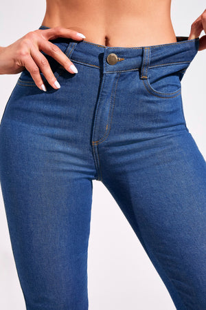 Calça Jeans Ultra Modeladora Reta Jeans Médio Cós Médio