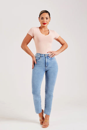 Calça Jeans Modeladora Revolucionária Reta Clara Cós Super Alto