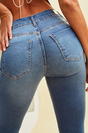 Calça Jeans Modeladora Inesquecível Skinny Cós Médio