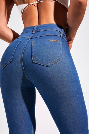 Calça Jeans Ultra Modeladora Flare Jeans Médio Cós Médio