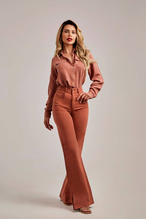 Calça Jeans Modeladora Wide Leg com Fenda Terracota