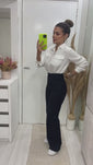 Stories de Calça Jeans Modeladora Wide Leg Preta Que Não Desbota Cós Super Alto